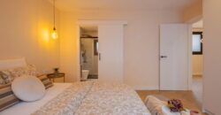 REF: WEB. Vivienda en carrer de panissars 6 a estrenar,estilo casa y tipo ático, única vivienda en edificio, piscina,terraza, jto m -bus-trenes en Barcelona