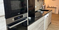 REF: WEB. PISO DE CUATRO HABITACIONES, CON PARKING EN LA FINCA EN MATARÓ