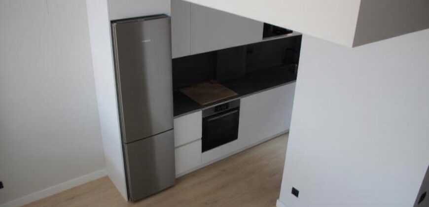 REF: WEB.Dúplex en carrer del pintor àlvar suñol 3 duplex a estrenar, obra nueva , ideal familia con niños, 3 habitaciones, 2 baños+aseo,terraza privada,incluye parking y trastero en Tiana