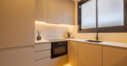 REF: WEB. Vivienda en carrer de panissars 6 a estrenar,estilo casa y tipo ático, única vivienda en edificio, piscina,terraza, jto m -bus-trenes en Barcelona