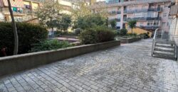 REF: WEB. PISO DE CUATRO HABITACIONES, CON PARKING EN LA FINCA EN MATARÓ