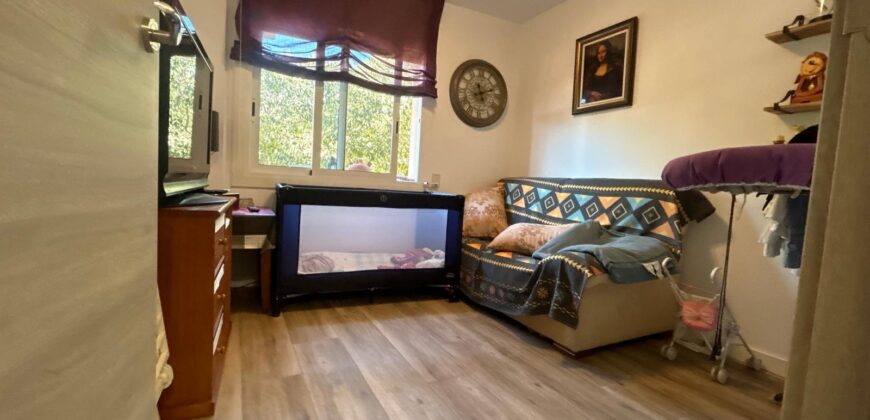 REF: WEB. PISO DE CUATRO HABITACIONES, CON PARKING EN LA FINCA EN MATARÓ