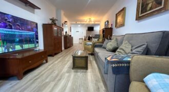 REF: WEB. PISO DE CUATRO HABITACIONES, CON PARKING EN LA FINCA EN MATARÓ